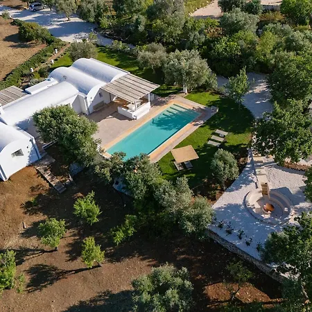 Villa Eva, Privata Con Piscina A Sfioro *