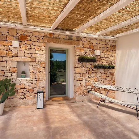 Eva, Privata Con Piscina A Sfioro Ostuni