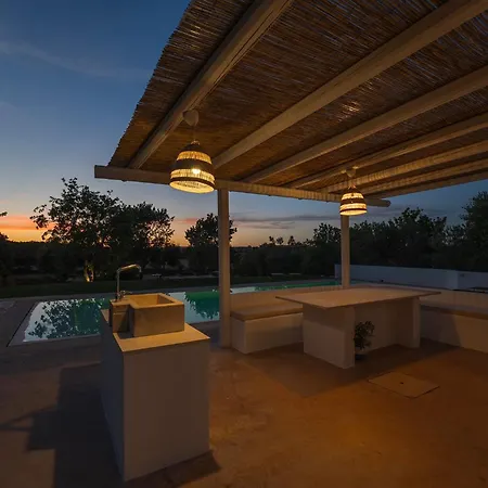 Vila Eva, Privata Con Piscina A Sfioro Ostuni
