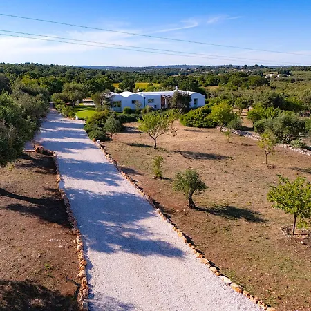 Eva, Privata Con Piscina A Sfioro Vila